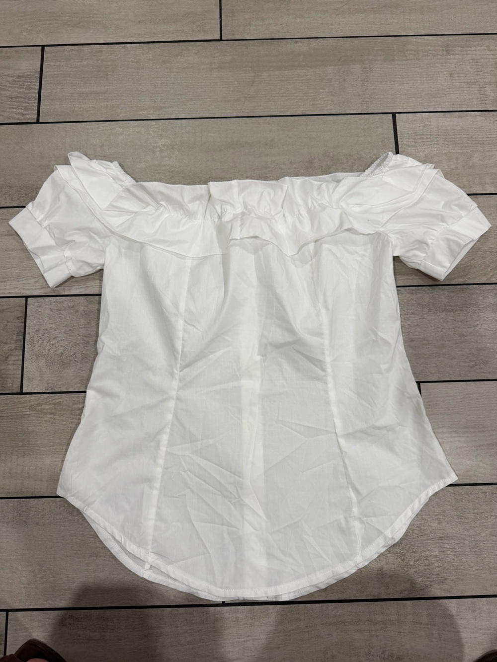 Source Unknown White Off-Shoulder Ruffle Button-Front Top - Picture 2 of 3